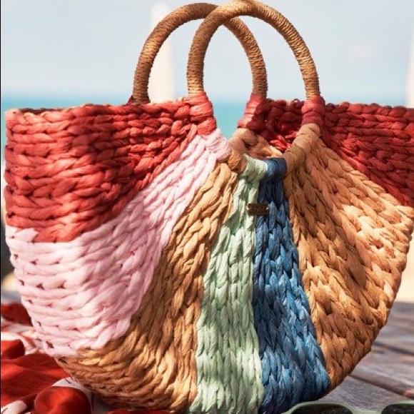 Roxy Bucket Bag PRICE FIRM - Picture 5 of 16